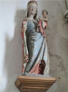 Mother and child, Notre-Dame de Regnéville-sur-Mer - Statue de la Vierge à la rose
